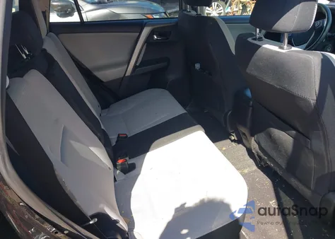 2017 Toyota Rav4 Xle z USA, uszkodzony, nr VIN 2T3RFREV5HW558996